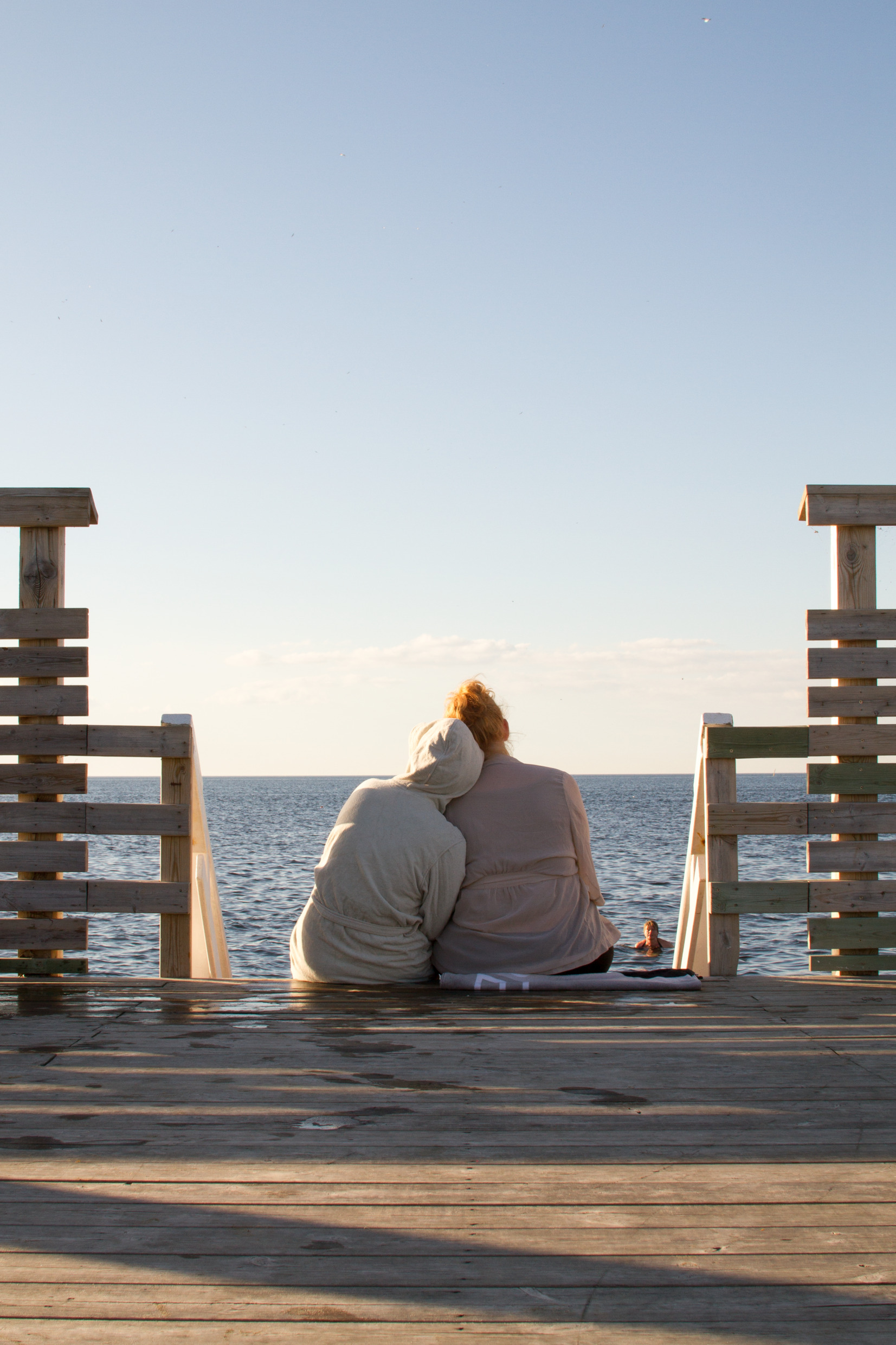 karolina_friberg-relaxing_on_the_pier-5460