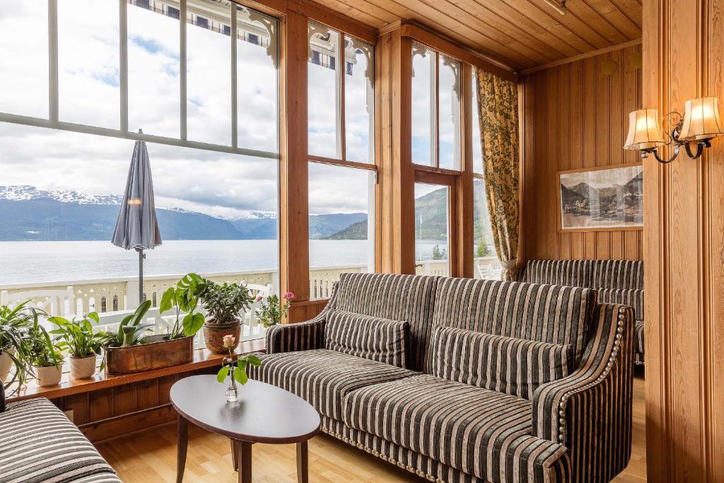 Balestrand-Kviknes Hotel - view (1)