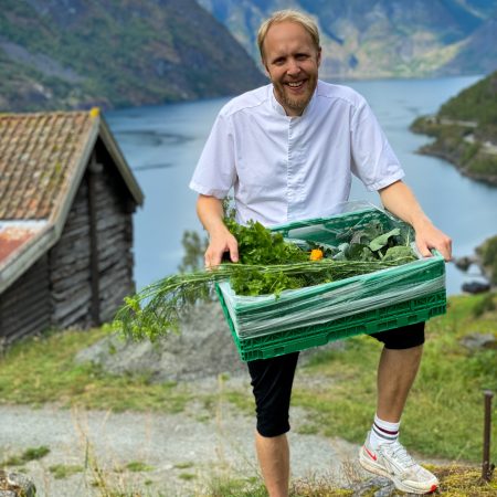 Fjordtind Hotels at Pop up Otternes_Malene Rogdaberg Trå (@hardangerdraumen) (1)